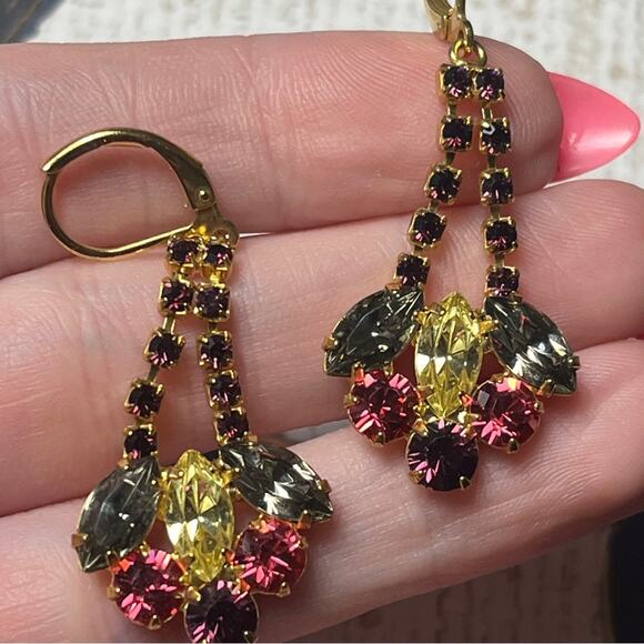 Vintage Elegant Gold and Pink Rhinestone Crystal Dangle Earrings D2 - Picture 5 of 8